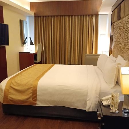 Hotel Oxina Lygon Tiruchirappalli ภายนอก รูปภาพ