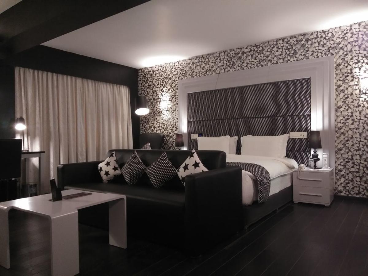 Hotel Oxina Lygon Tiruchirappalli ภายนอก รูปภาพ