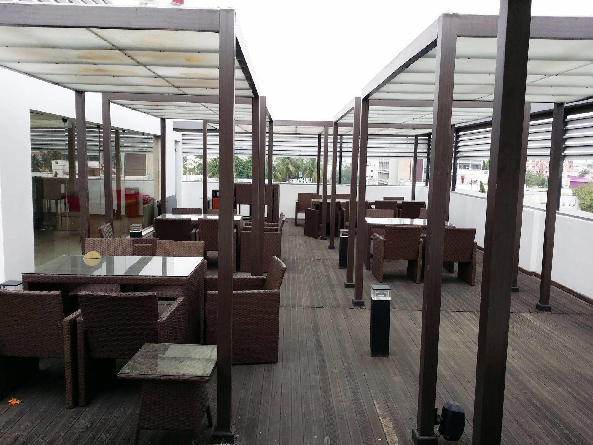 Hotel Oxina Lygon Tiruchirappalli ภายนอก รูปภาพ