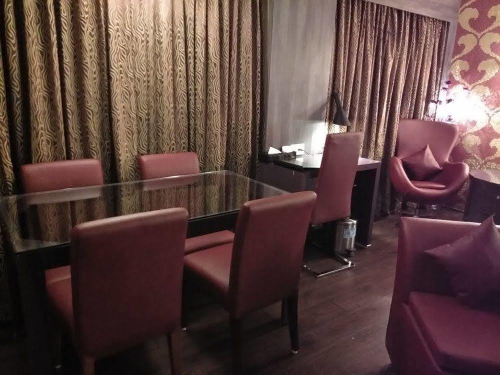 Hotel Oxina Lygon Tiruchirappalli ภายนอก รูปภาพ